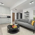 Funkcjonalny Smart Tv & Wifi By Renters Rzeszow