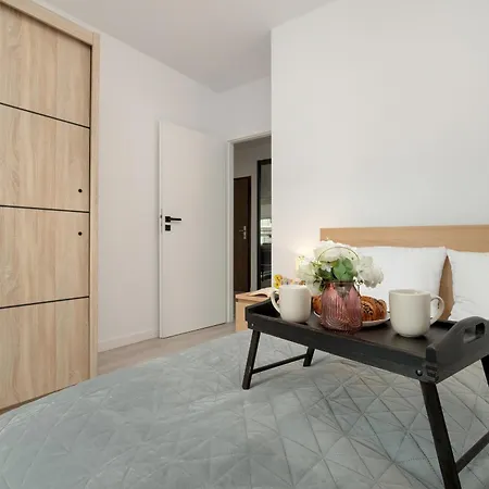 Funkcjonalny Smart Tv & Wifi By Renters * Rzeszow