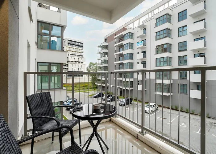 Funkcjonalny Smart Tv & Wifi By Renters Lägenhet Rzeszów